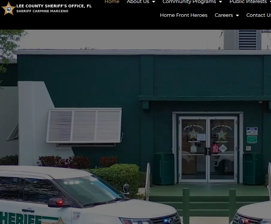 Lee County Jail - Lee County jail facility in Fort Myers, Florida, operated by the Lee County Sheriff's Office